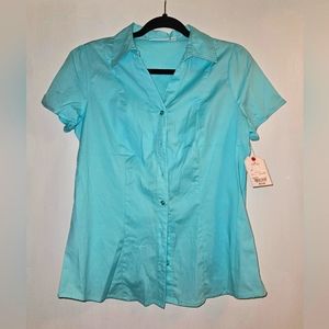 NWT .. St John's Bay Aqua zest Women's short sleeved button down size medium